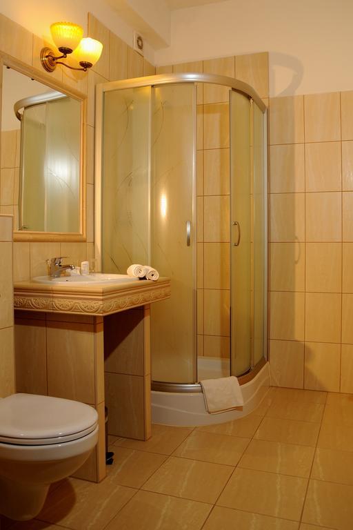 Folwark Stara Winiarnia Hotel Mszana Dolna Szoba fotó
