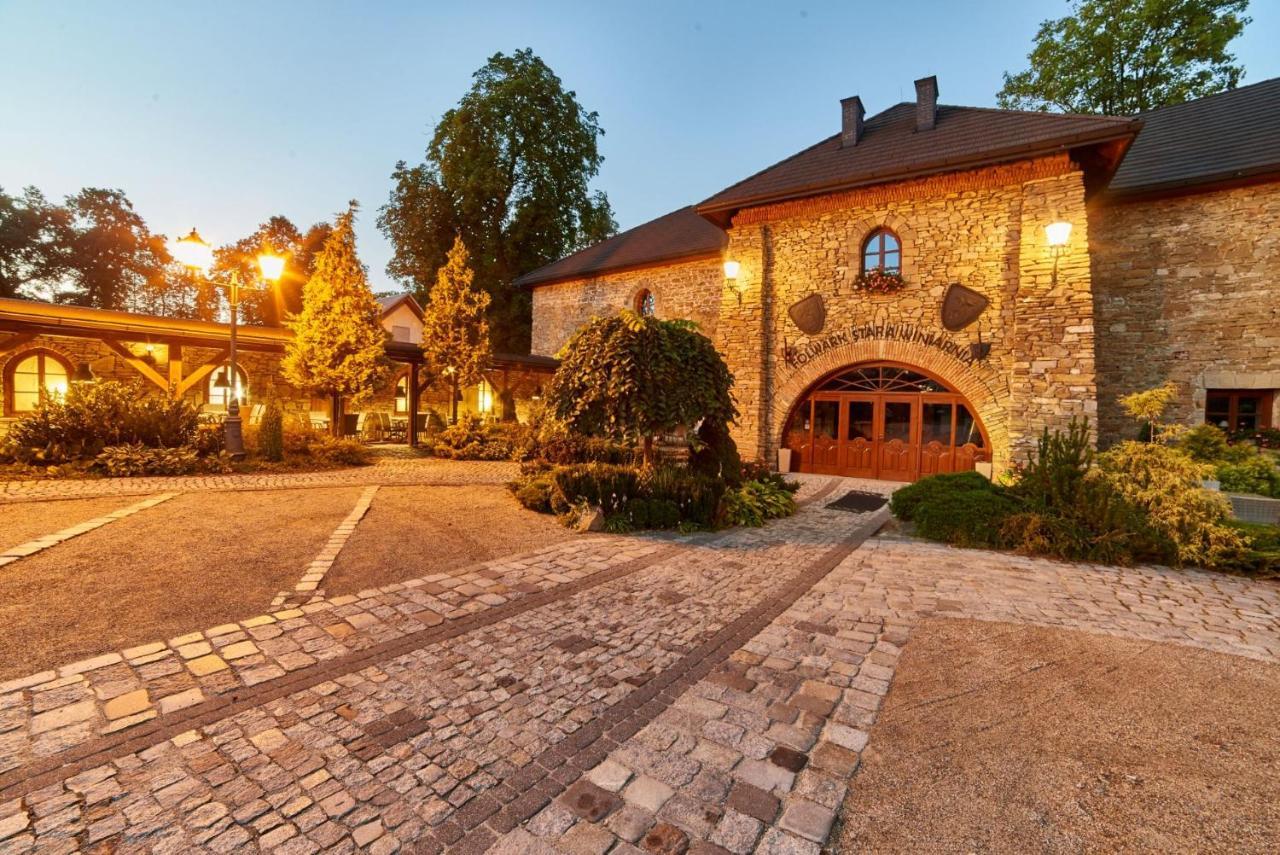 Folwark Stara Winiarnia Hotel Mszana Dolna Kültér fotó